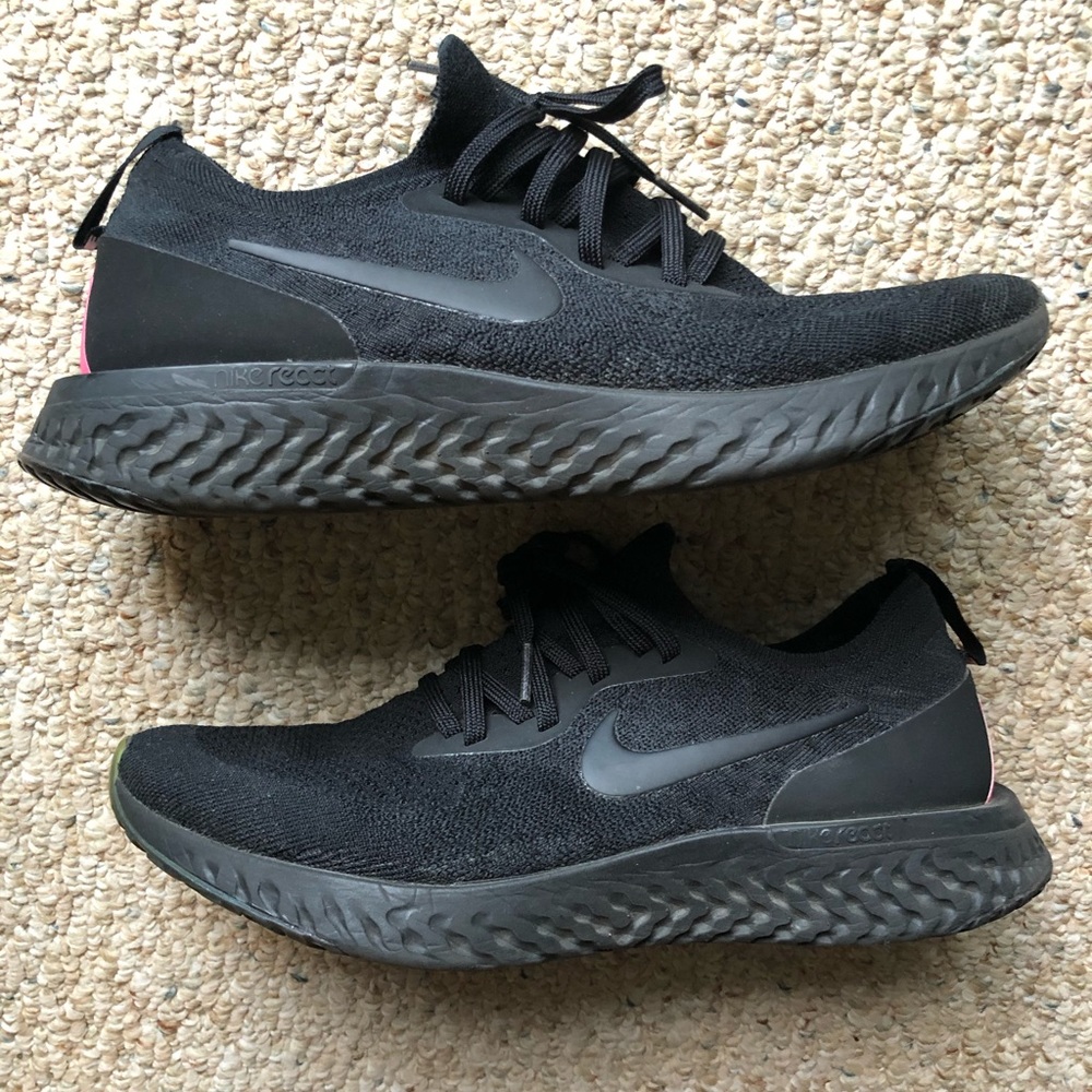 Nike Epic React “Be True” black/black
